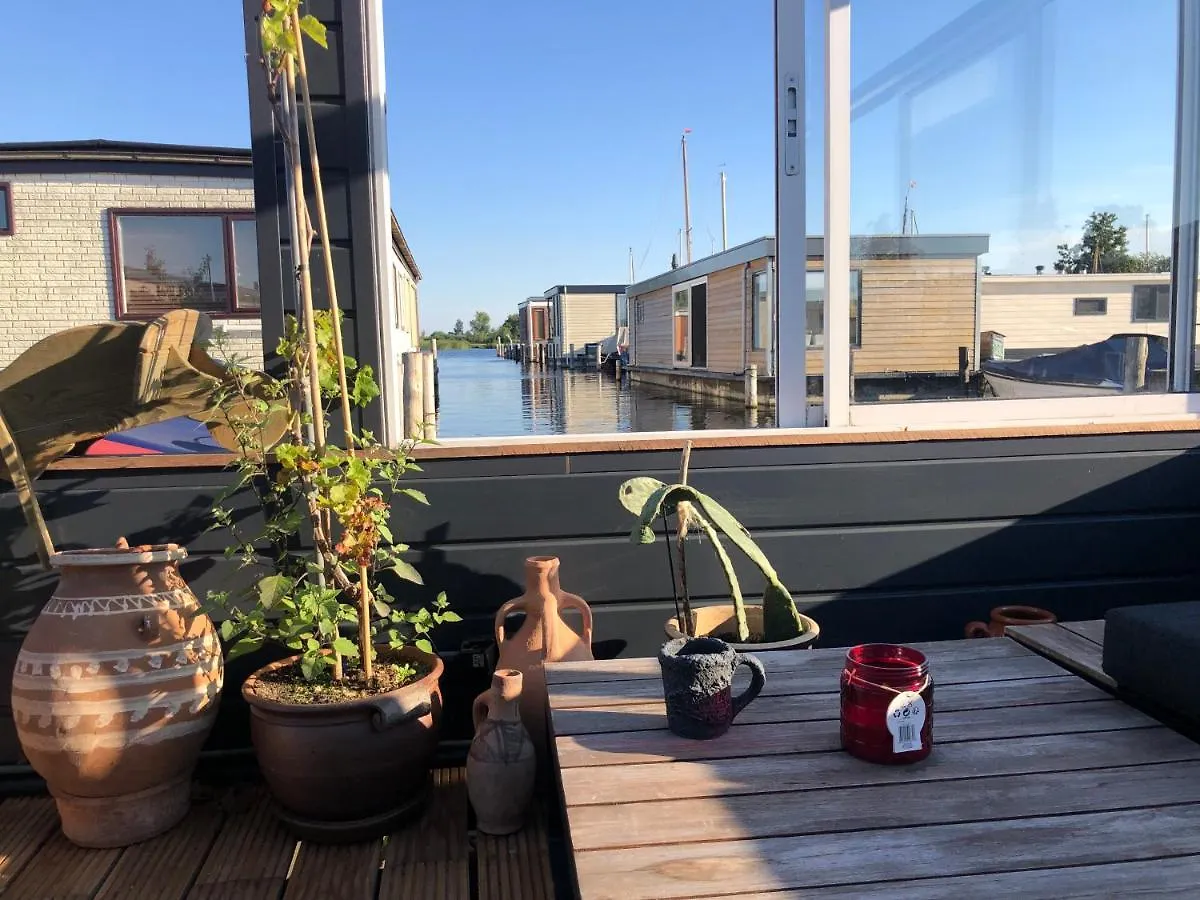 Rw-Aalsmeer,Waterloft Near Amsterdam And Schiphol 0*, Алсмер